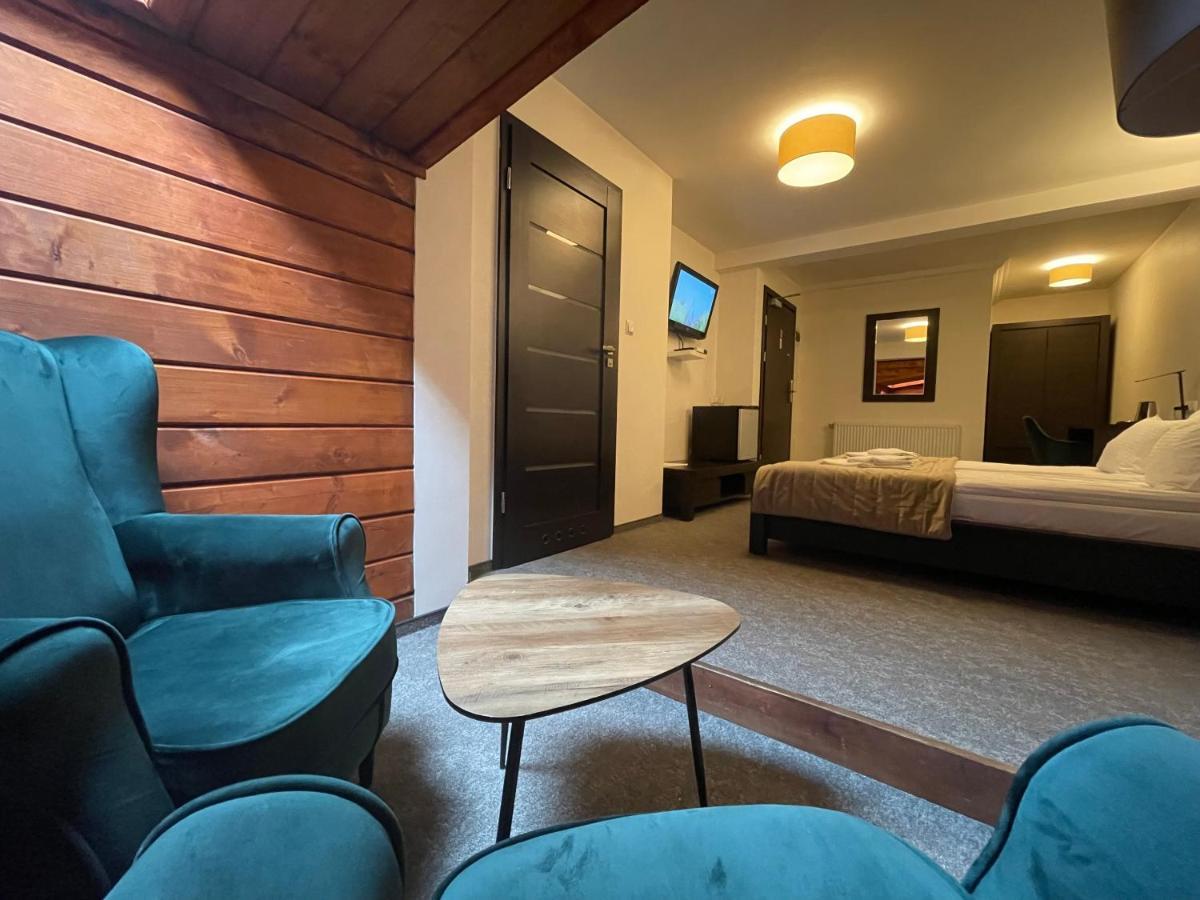 Hotel Red Ostrowiec Świętokrzyski Εξωτερικό φωτογραφία